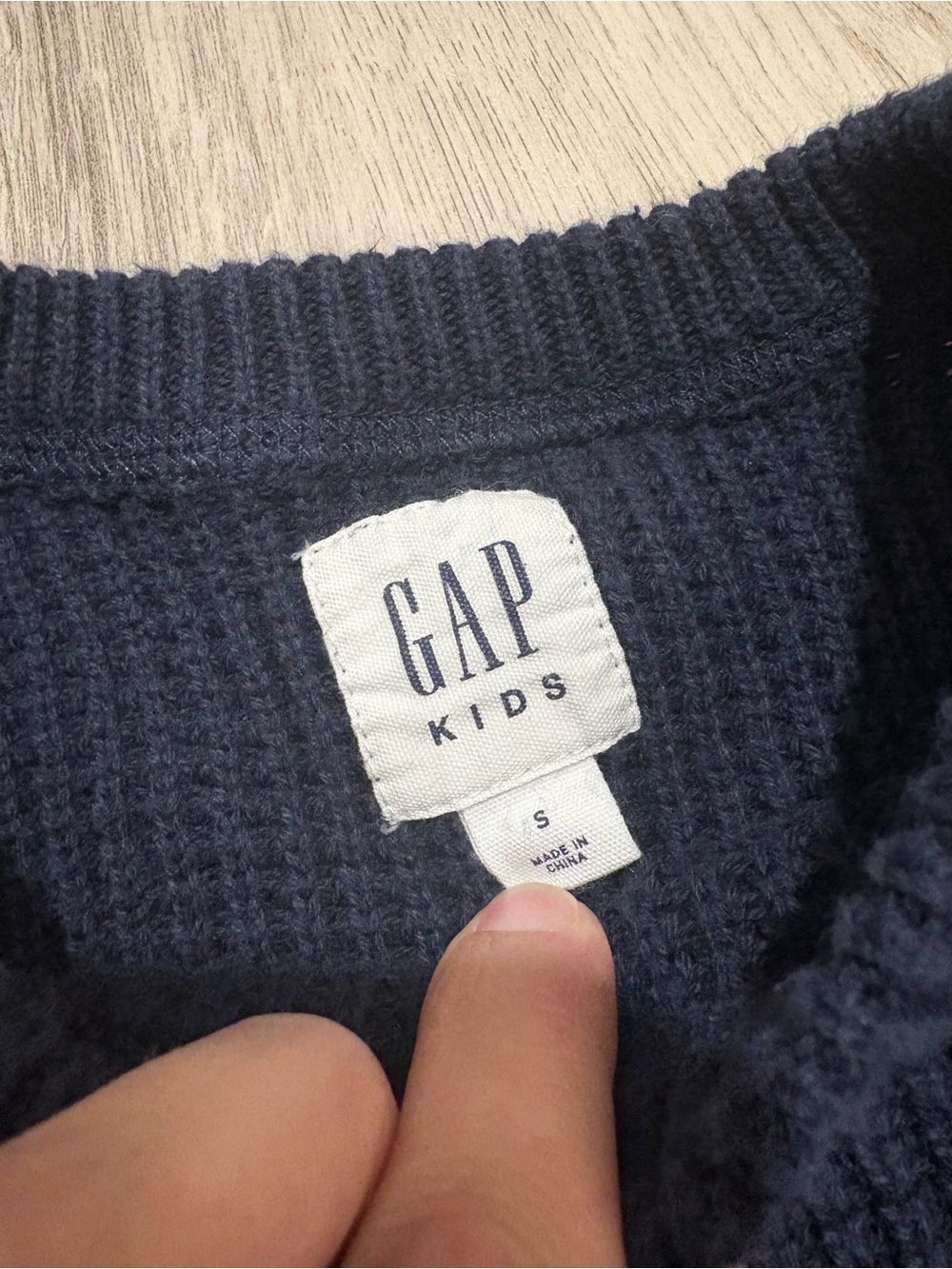Like New - Gap 100% Cotton Sweater - Picture 2 of 3